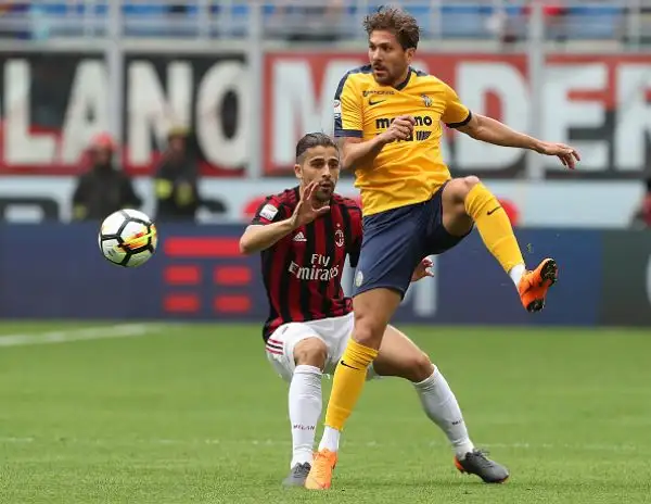I rossoneri non danno scampo al già senza speranze Verona, segna anche Abate.