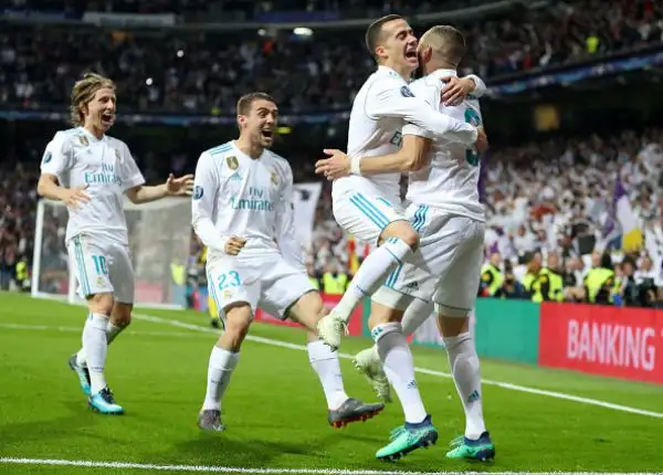 Il 2-2 con doppietta dell'attaccante francese basta ai Blancos per volare a Kiev per l'ultimo atto della Champions League.