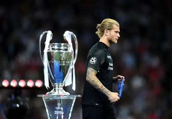 Una splendida rovesciata di Bale e due papere dello sciagurato Karius hanno messo ko il Liverpool di Klopp.