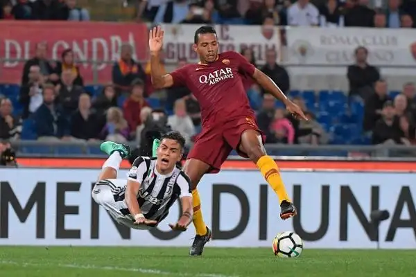 E' festa bianconera, per la settima volta di fila dal 2012 il campionato italiano di calcio va alla Juventus.