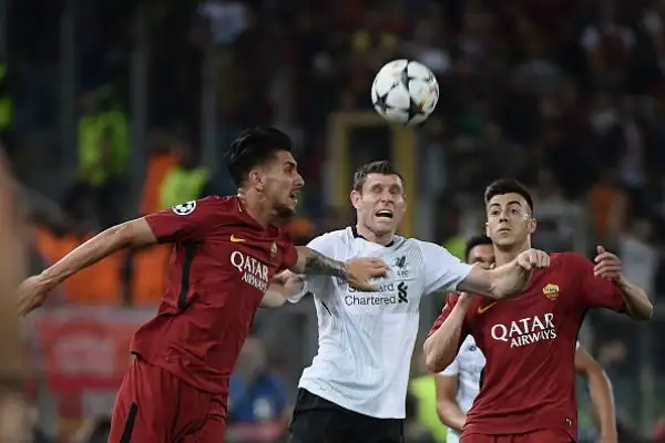 Non bastano le doppiette di Dzeko e Nainggolan: la vittoria giallorossa all'Olimpico sancisce l'eliminazione in semifinale.