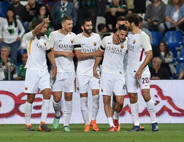 I giallorossi di Di Francesco piegano i neroverdi già salvi grazie all'autorete di Gianluca Pegolo. Terzo posto finale per i capitolini.