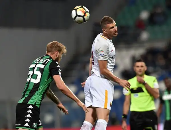 I giallorossi di Di Francesco piegano i neroverdi già salvi grazie all'autorete di Gianluca Pegolo. Terzo posto finale per i capitolini.