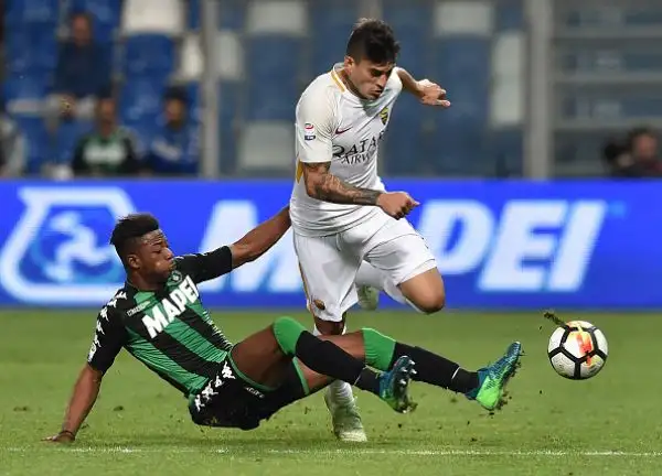 I giallorossi di Di Francesco piegano i neroverdi già salvi grazie all'autorete di Gianluca Pegolo. Terzo posto finale per i capitolini.