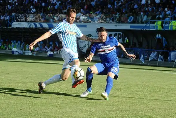 Antenucci con una doppietta e Grassi firmano le tre reti con cui gli estensi vincono davanti al pubblico di casa confermando la serie A.