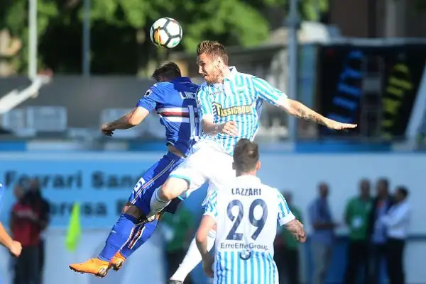 Antenucci con una doppietta e Grassi firmano le tre reti con cui gli estensi vincono davanti al pubblico di casa confermando la serie A.