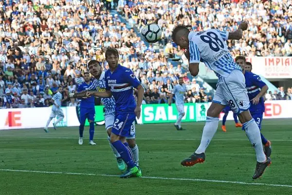 Antenucci con una doppietta e Grassi firmano le tre reti con cui gli estensi vincono davanti al pubblico di casa confermando la serie A.