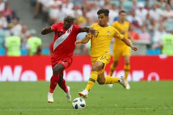 Con un gol per tempo di Carillo e del capitano Guerrero, la squadra di Gareca piega l'Australia che chiude il Gruppo C al quarto posto.