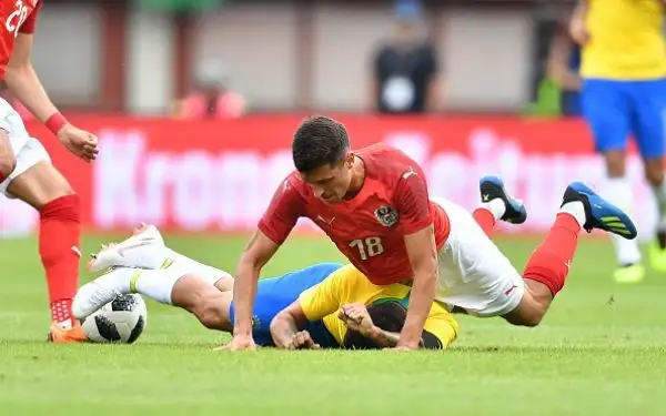 Austria sconfitta 3-0 a Vienna, l'attaccante del Psg sale a 55 centri in Nazionale: agguantato Romario.