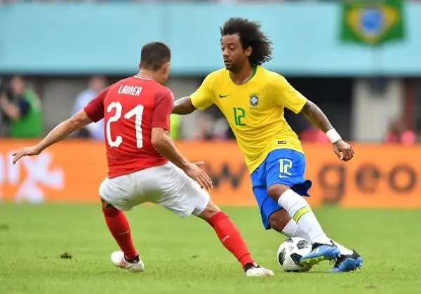 Austria sconfitta 3-0 a Vienna, l'attaccante del Psg sale a 55 centri in Nazionale: agguantato Romario.
