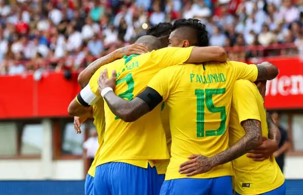 Austria sconfitta 3-0 a Vienna, l'attaccante del Psg sale a 55 centri in Nazionale: agguantato Romario.