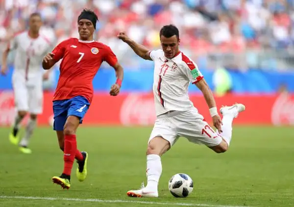 La Serbia non fallisce l'esordio a Russia 2018. La selezione di Krstajic si impone per 1-0 sulla Costa Rica nella prima gara del girone F grazie a una prodezza su calcio piazzato del romanista Kolarov