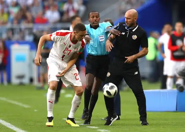 La Serbia non fallisce l'esordio a Russia 2018. La selezione di Krstajic si impone per 1-0 sulla Costa Rica nella prima gara del girone F grazie a una prodezza su calcio piazzato del romanista Kolarov