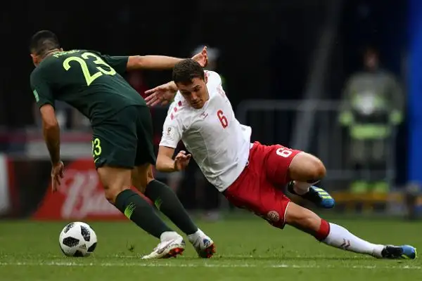 Ad Eriksen risponde Jedinak.