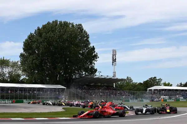 Domenica di gloria per la Rossa, che torna a vincere a Montreal dopo 14 anni: Hamilton è solo quinto.