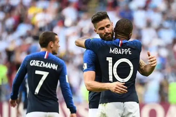 Niente da fare per Leo Messi e la sua argentina, la Francia passa con i gol di Griezmann, Pavard e una doppirtta di un super Mbappe. Non bastano i gol di Di Maria, Mercado e Aguero.