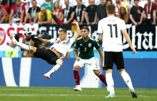 A Mosca i campioni del mondo partono con una clamorosa sconfitta: Lozano mette a nudo i limiti della squadra di Loew.