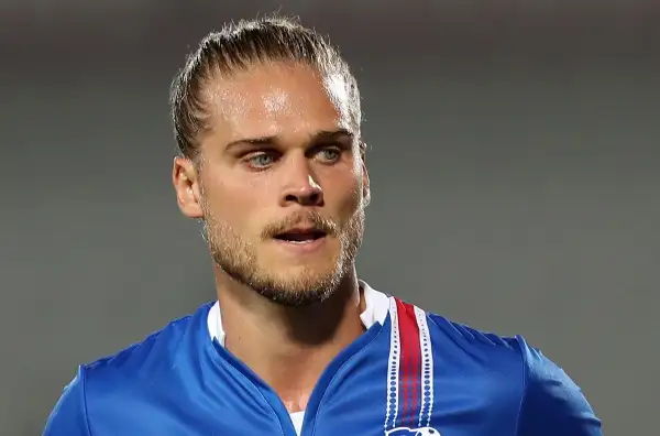Un vero vichingo: fisico statuario, la lunga chioma bionda e gli occhi azzurri. Rurik Gislason è stato acclamato dal popolo del web come il più sexy di Russia 2018.