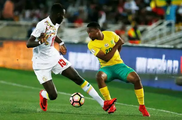 Salif Sane, senegalese, sovrasta di un centimetro il connazionale Kalidou Koulibaly: 196 a 195.
