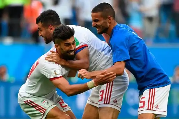 A San Pietroburgo il Marocco si fa male all'ultimo secondo e cede per 1-0: ecco la prima sorpresa del Mondiale.