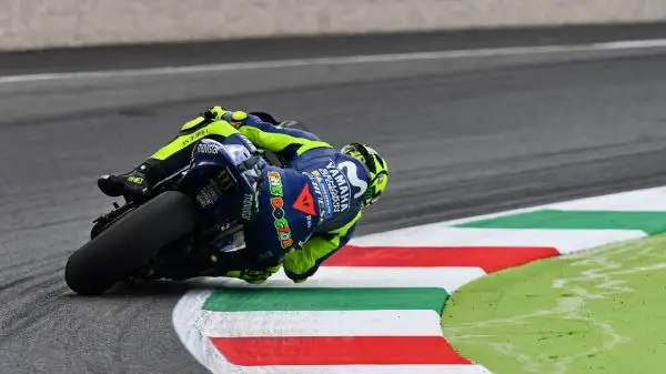 Grande battaglia fin da venerdì sulla pista toscana.