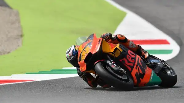 Grande battaglia fin da venerdì sulla pista toscana.