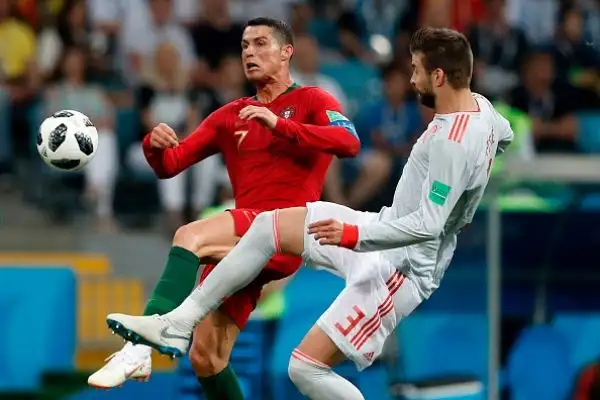 Cristiano salva il Portogallo: tripletta nello spettacolare 3-3 di Sochi. Tutti contro l'arbitraggio di Rocchi e la Var.