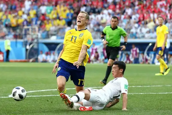 Gli scandinavi si impongono di misura per 1-0 contro la Corea del Sud, stesa da Granqvist, a segno su un calcio di rigore assegnato dal Var.