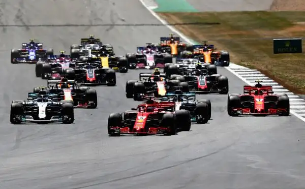 Sul podio anche l'inglese della Mercedes e l'altro ferrarista Raikkonen.