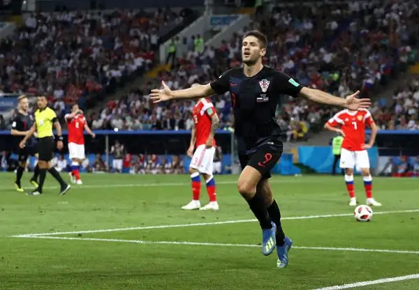 A Sochi infinito quarto di finale vinto ai rigori da Modric e compagni dopo il 2-2 del 120': ora sfida all'Inghilterra.