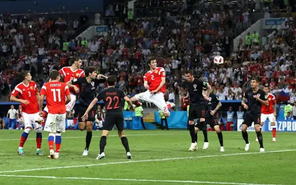 A Sochi infinito quarto di finale vinto ai rigori da Modric e compagni dopo il 2-2 del 120': ora sfida all'Inghilterra.