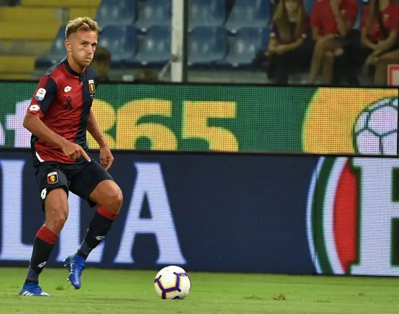 Marassi in silenzio per 43 minuti in ricordo delle vittime del crollo del Ponte Morandi, onorate da un gran Genoa: Piatek e Kouamé mettono la gara in discesa, l'Empoli si sveglia tardi.