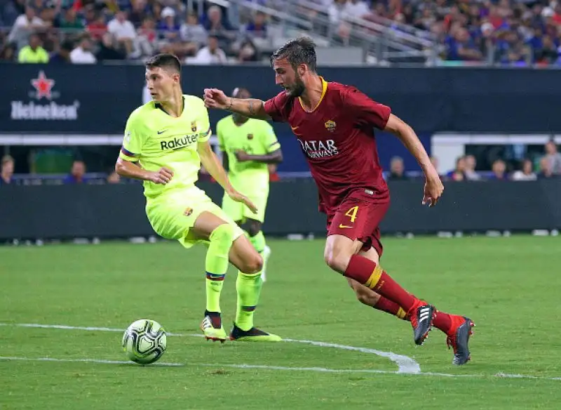 Ai gol blaugrana di Rafinha e Malcom i giallorossi hanno risposto con El Shaarawy, Florenzi, Cristante, e un rigore di Perotti.