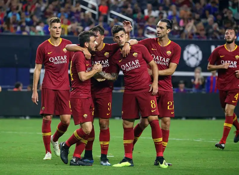 Ai gol blaugrana di Rafinha e Malcom i giallorossi hanno risposto con El Shaarawy, Florenzi, Cristante, e un rigore di Perotti.