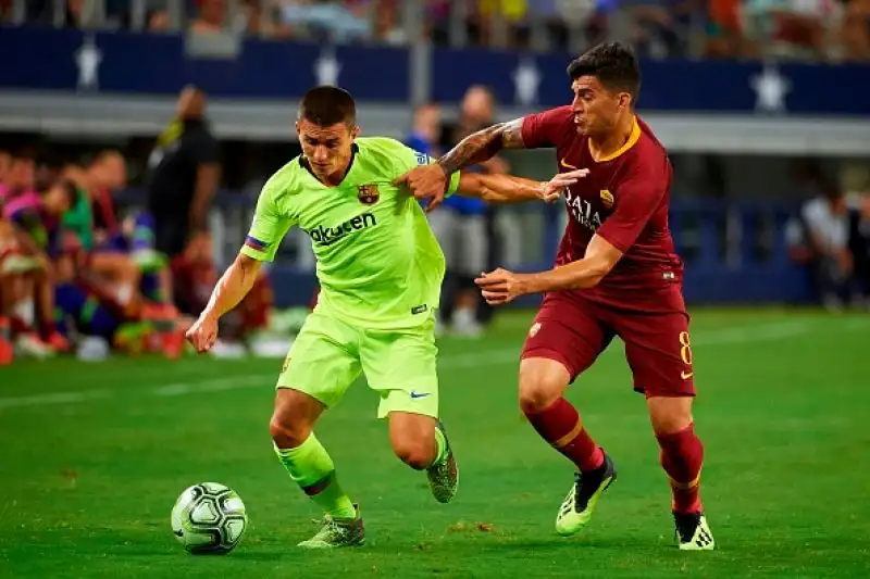 Ai gol blaugrana di Rafinha e Malcom i giallorossi hanno risposto con El Shaarawy, Florenzi, Cristante, e un rigore di Perotti.