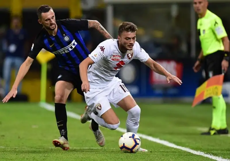 A San Siro finisce 2-2, i nerazzurri si fanno rimontare dopo un ottimo primo tempo. Fiorentina a valanga, vincono Genoa e Udinese.