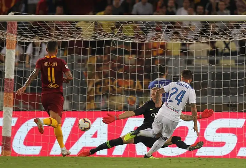 La Roma passa in vantaggio con Pastore ma l'Atalanta scappa con la rete di Castagne una doppietta di Rigoni. Poi Florenzi e Manolas ristabiliscono l'equilibrio.