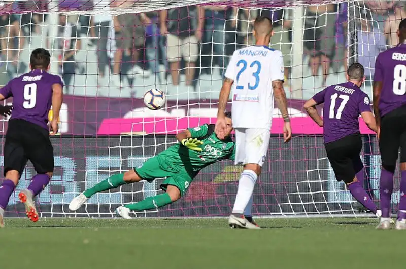 I viola battono la Dea grazie a un rigore contestatissimo di Veretout.