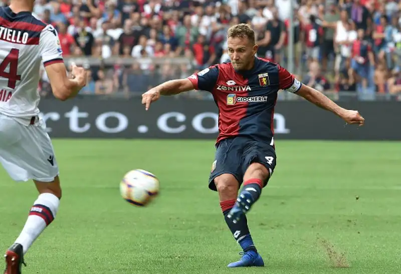 Piatek firma la sua rete numero 4 al 69' con uno splendido destro a giro su assist di Criscito.