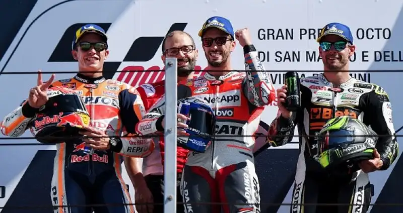 Andrea Dovizioso ha vinto il Gran Premio di San Marino a Misano. Il centauro della Ducati ha sfoderato una gara eccezionale, trionfando per distacco davanti al campione del mondo Marc Maquez