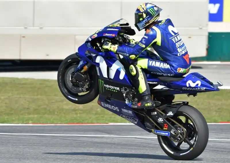 Alle spalle delle due Ducati la Yamaha di Vinales, poi Dovizioso e Marquez, settimo Valentino Rossi.