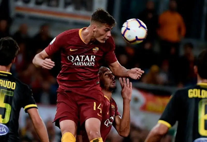 Con i gol di Under, Pastore, El Shaarawy e Kolarov i giallorossi si rilanciano in campionato.