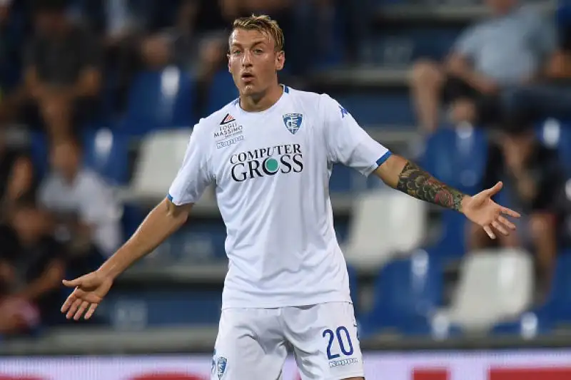 I neroverdi vanno a segno con Boateng, Ferrari e Di Francesco e sono temporaneamente secondi.