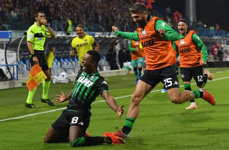 I neroverdi vincono sul campo della Spal grazie alle reti nel secondo tempo di Adjapong e Matri.