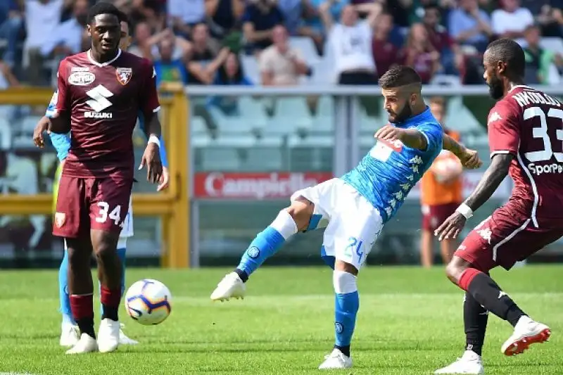 Per i partenopei in gol due volte Insigne e l'ex Simone Verdi. Granata a segno con un rigore di Belotti.