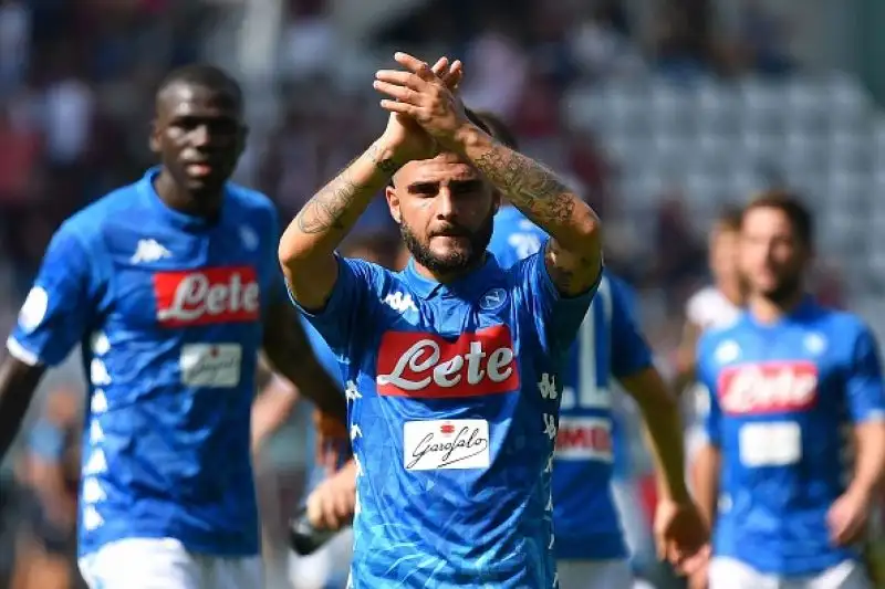 Per i partenopei in gol due volte Insigne e l'ex Simone Verdi. Granata a segno con un rigore di Belotti.