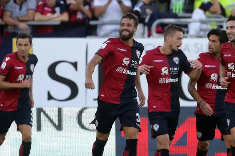 I sardi vanno sul 2-0 con Pavoletti e Castro, i clivensi accorciano con Stepinski.