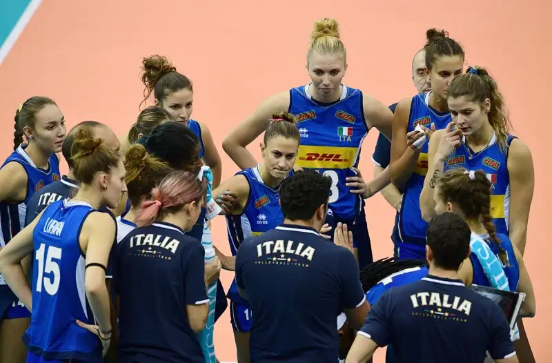 Prestazione super delle ragazze di Mazzanti con una grande Paola Egonu e 3-2 per l'Italia con i parziali (25-18)-(21 - 25)-(25 - 16)-(29 - 31)-(17 - 15)