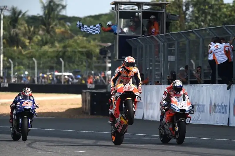 Sul podio ocn il Campione del Mondo e il Ducatista anche Maverick Vinales. Quarto Valentino Rossi.