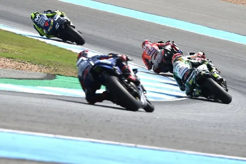 Sul podio ocn il Campione del Mondo e il Ducatista anche Maverick Vinales. Quarto Valentino Rossi.